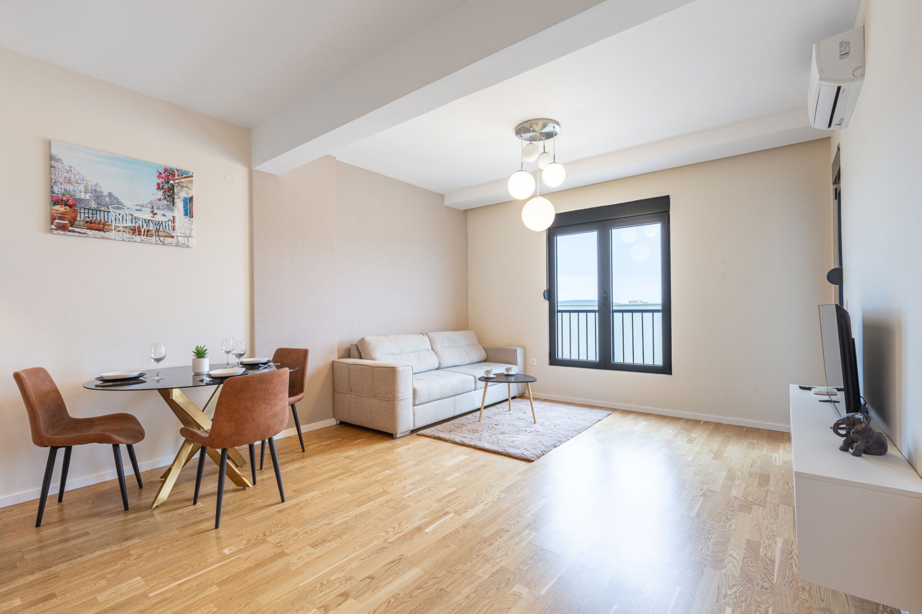 Оренда - Квартира Tivat, Tivat