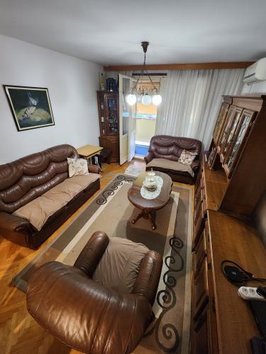 Продаж - Квартира Bar, Centar