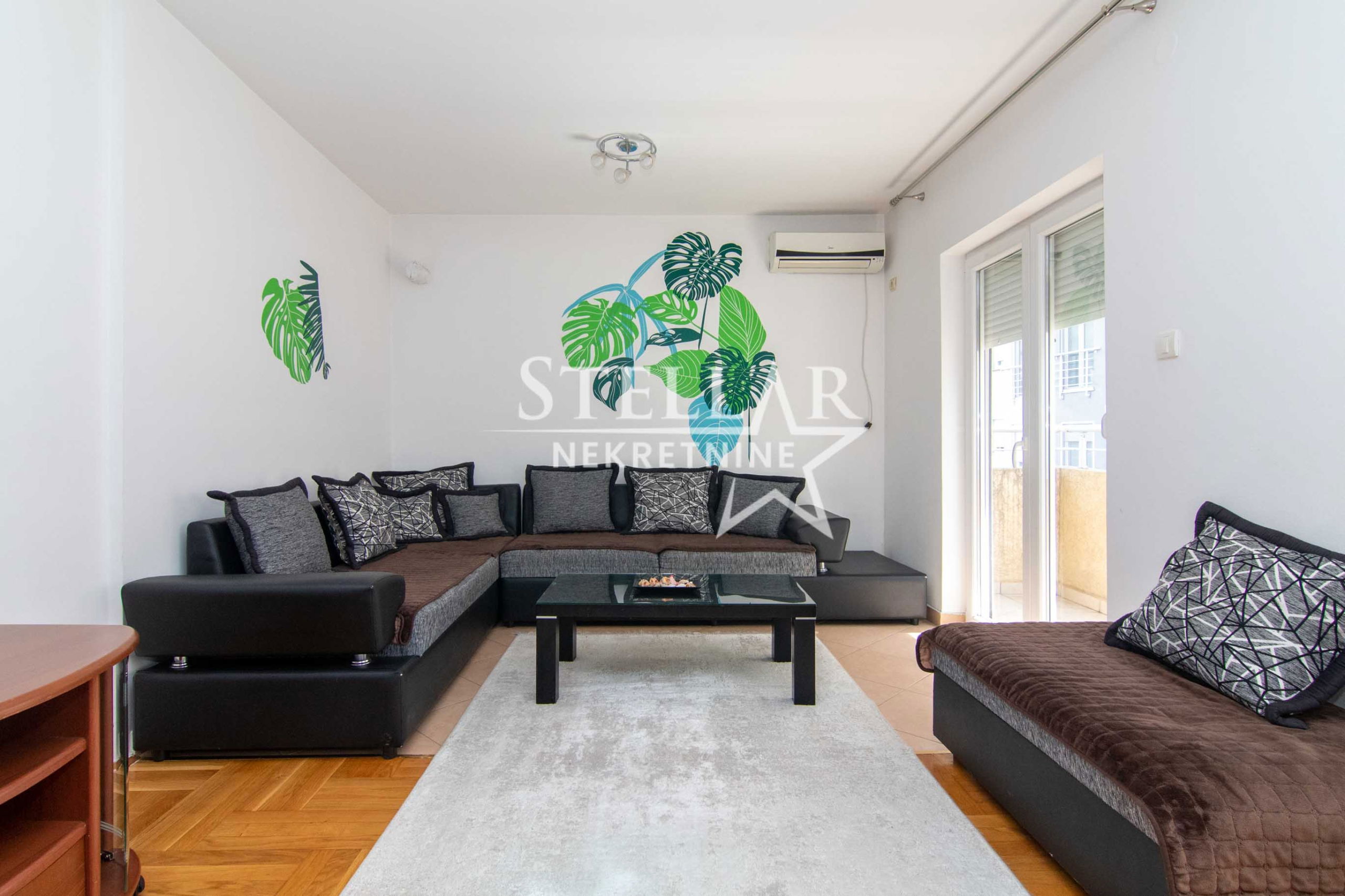 02ba6aed-7e92-4918-8070-a3355fabe0c3.jpg