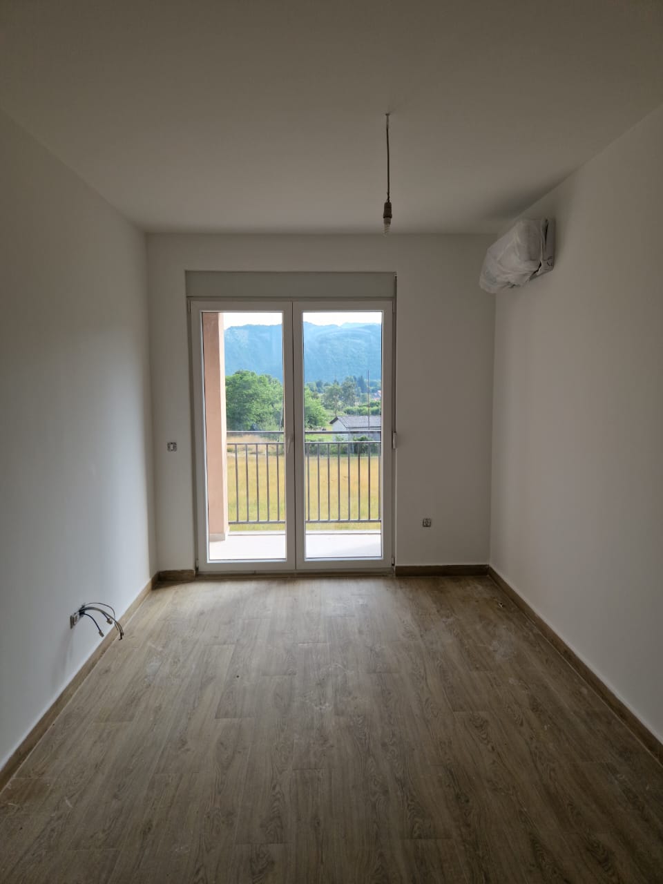 Продажа - Квартира Kolašin, Breza