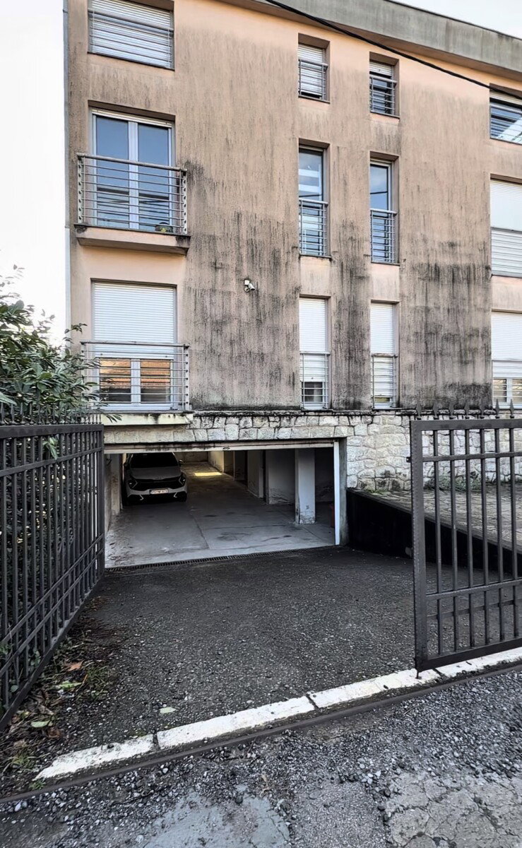Продажа - Квартира Podgorica, Gorica C