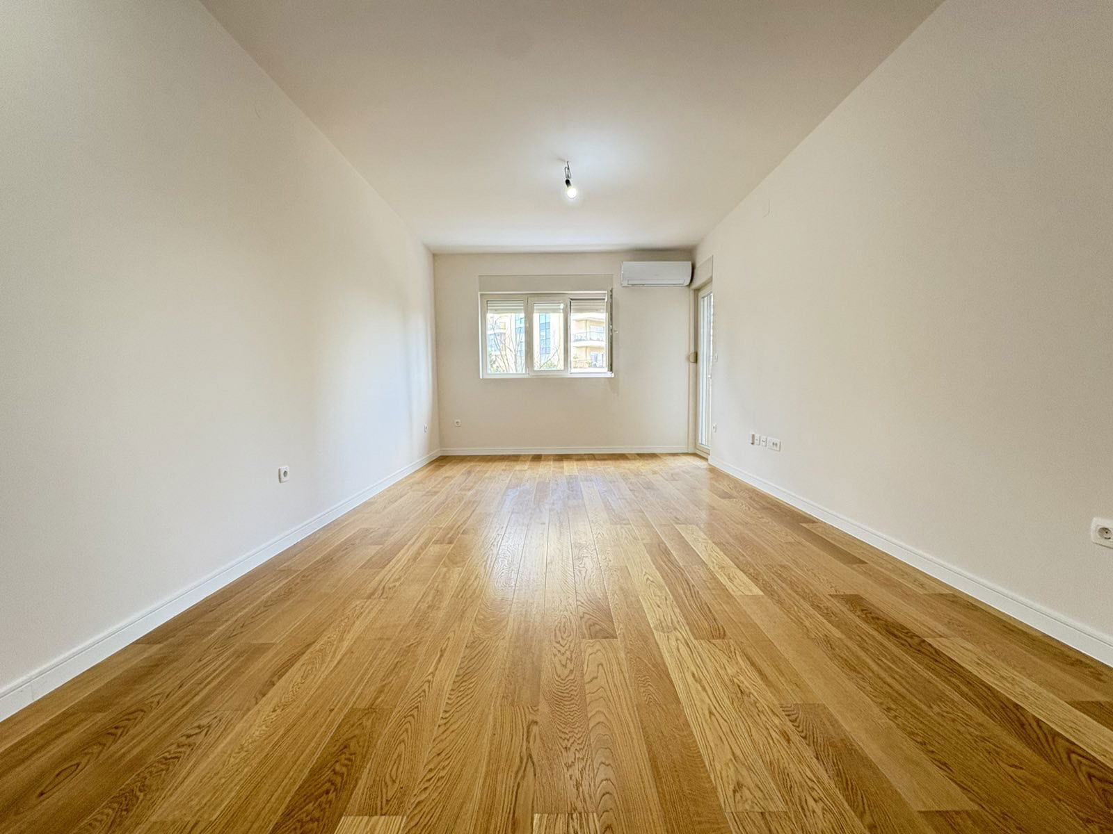 Rent - Office space Podgorica, Central Point