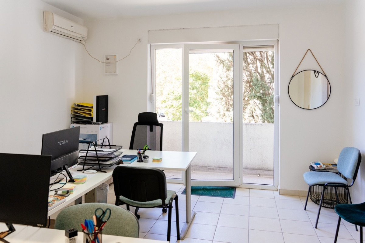 Prodaja - Poslovni prostor Podgorica, Preko Morače