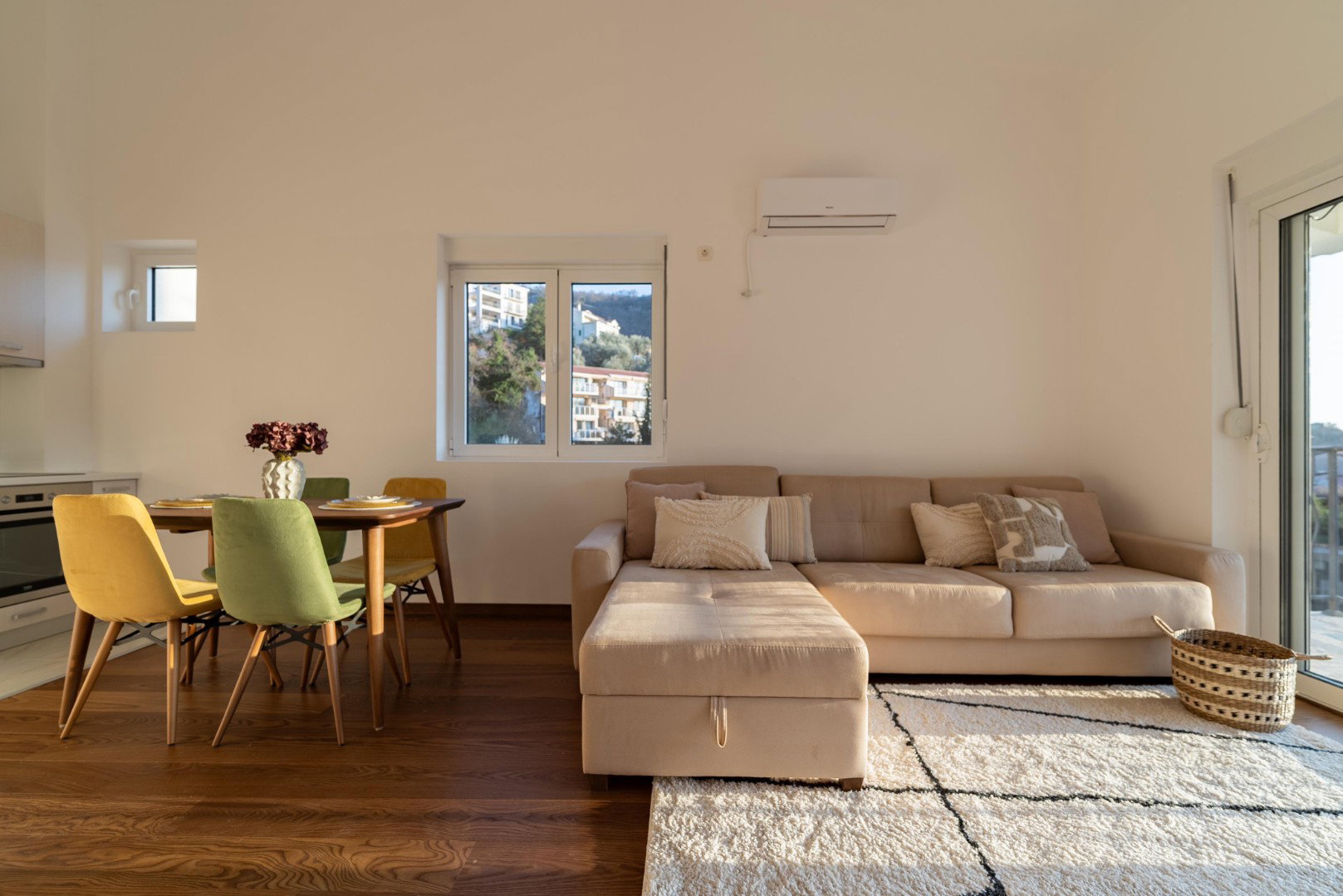 Prodaja - Stan Budva, Pržno