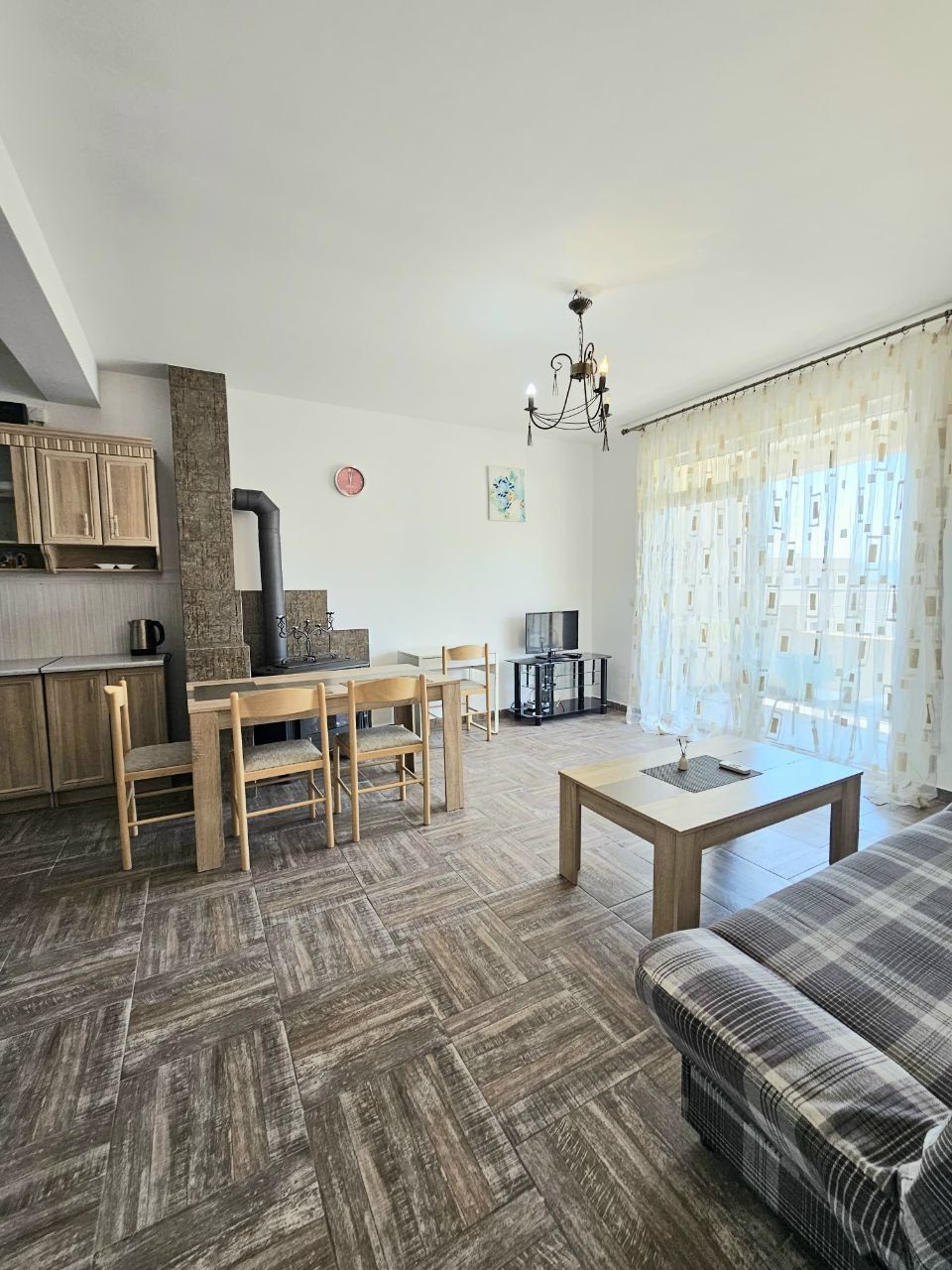 Izdavanje - Stan Tivat, Kava