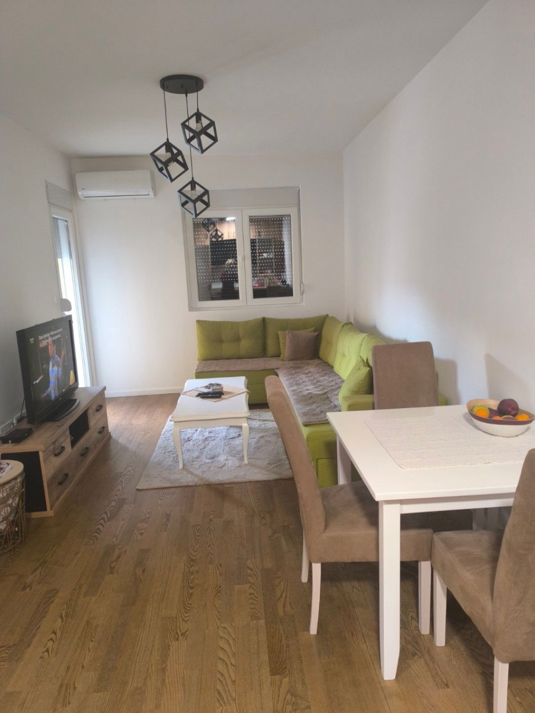 Izdavanje - Stan Podgorica, Pobrežje