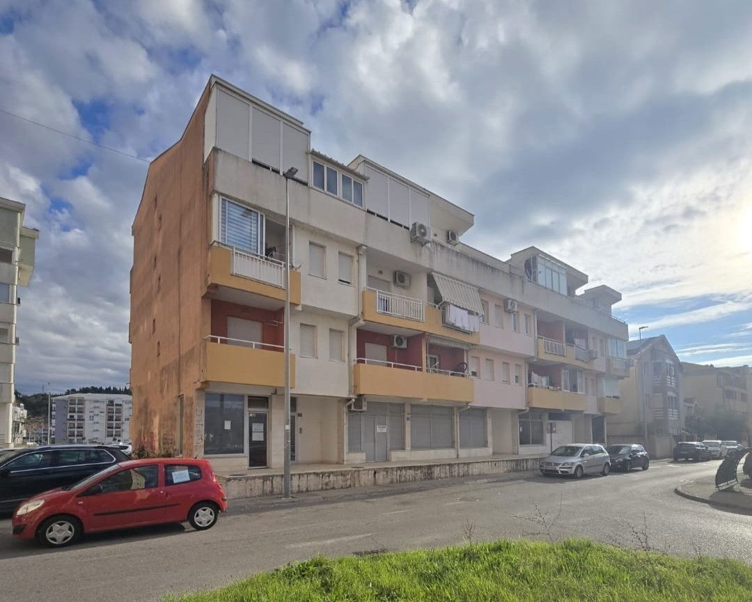 Продаж - Офісне приміщення Podgorica, Zabjelo