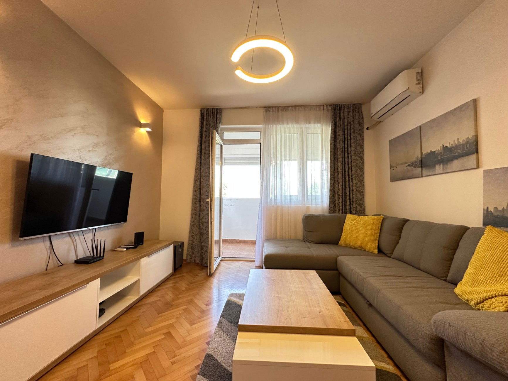 Sale - Apartment Podgorica, Preko Morače