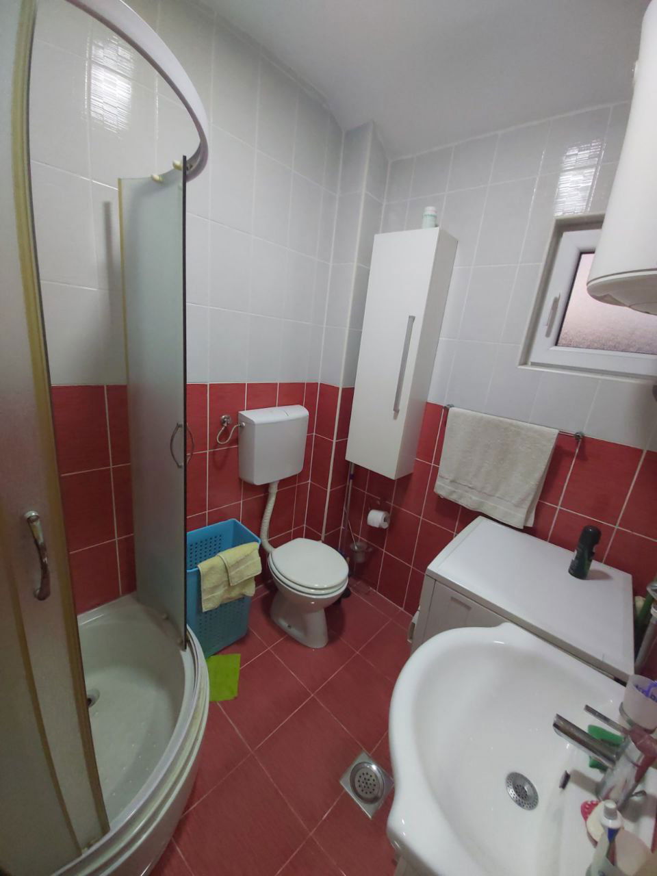 0d222e75-3f1e-409d-8adf-cb0a8917ae86.jpg