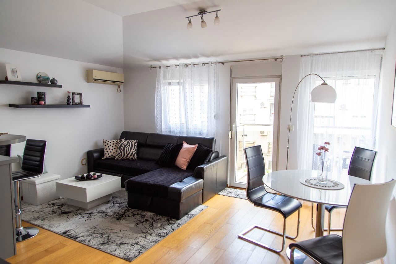 Оренда - Квартира Podgorica, Blok 9