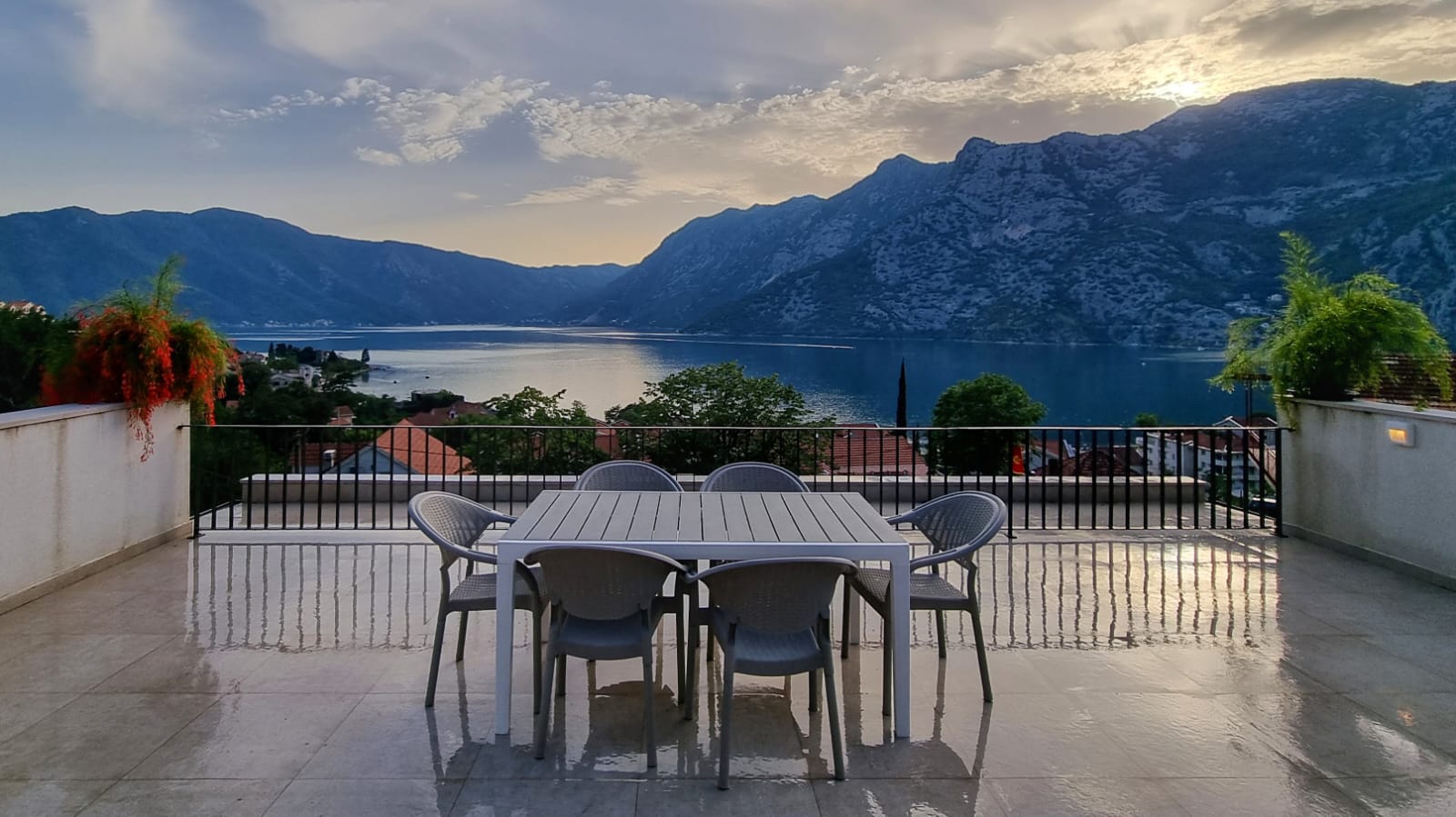 Sale - House Kotor, Risan