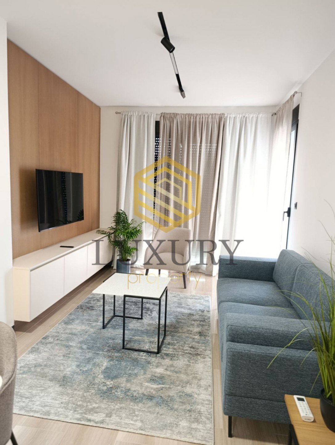 Izdavanje - Stan Podgorica, Vezirov Most