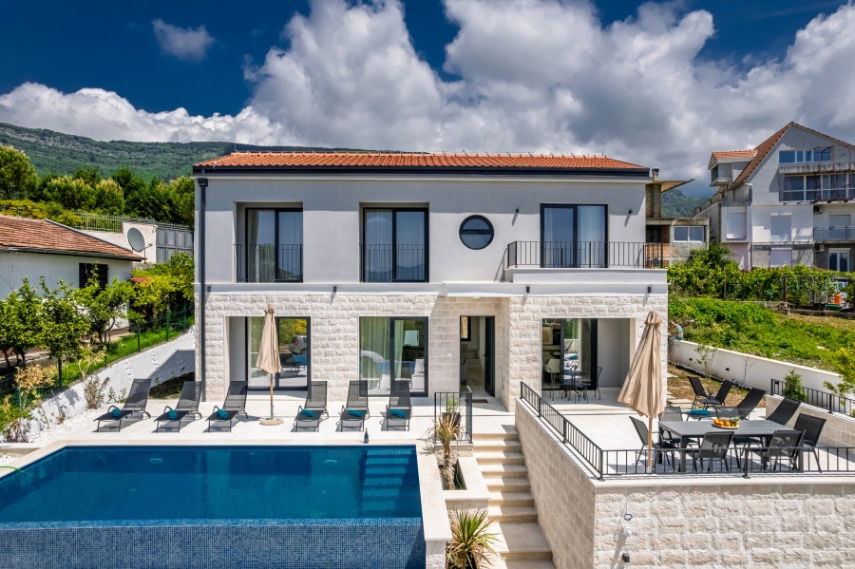 Prodaja - Kuća Tivat, Mrčevac