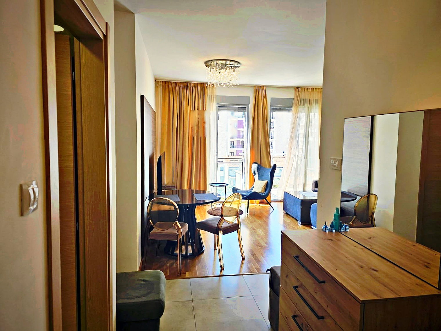 Продажа - Квартира Budva, Bečići