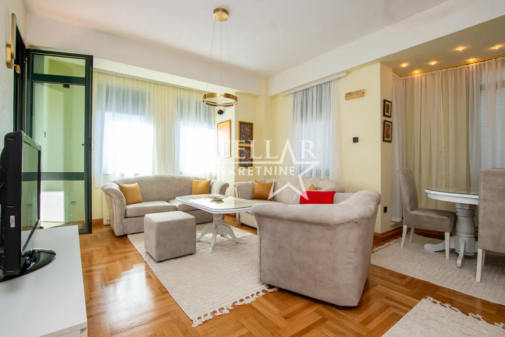 Izdavanje - Stan Podgorica, Centar