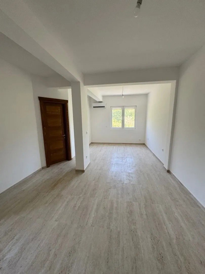 Продаж - Квартира Kotor, Radanovići
