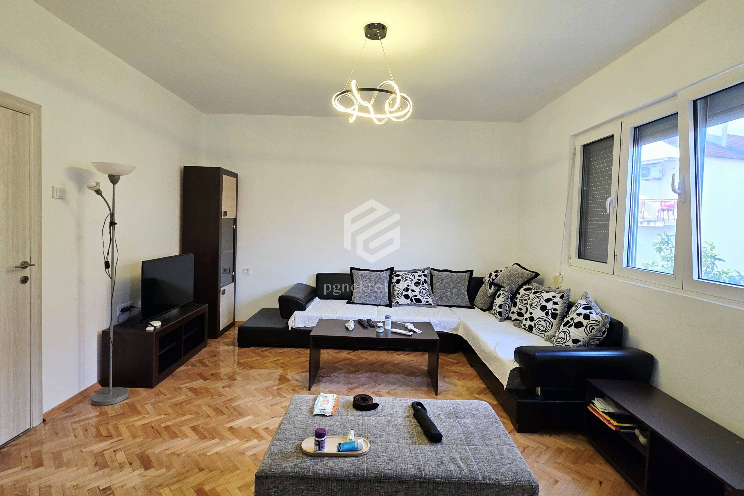 Izdavanje - Stan Podgorica, Masline