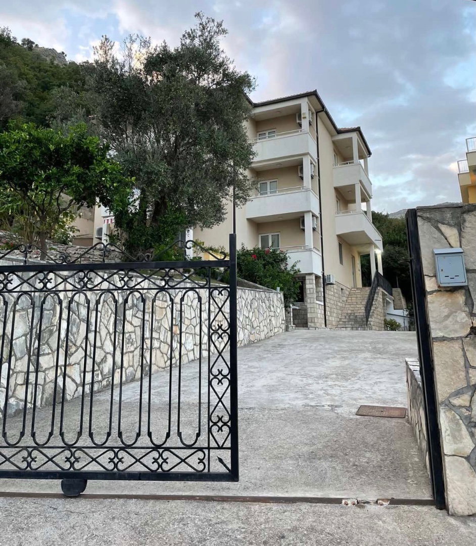 Sale - Office space Budva, Buljarica