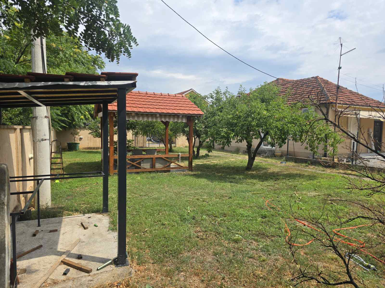 Продажа - Земля Podgorica, Tološi