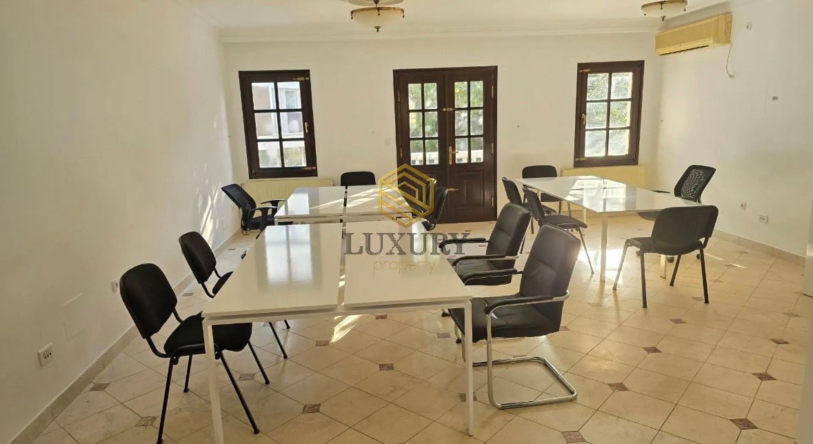 Оренда - Офісне приміщення Podgorica, Centar