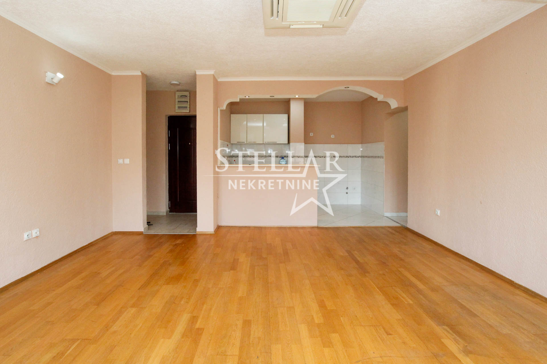 Kiralık - Daire Podgorica, Ljubović