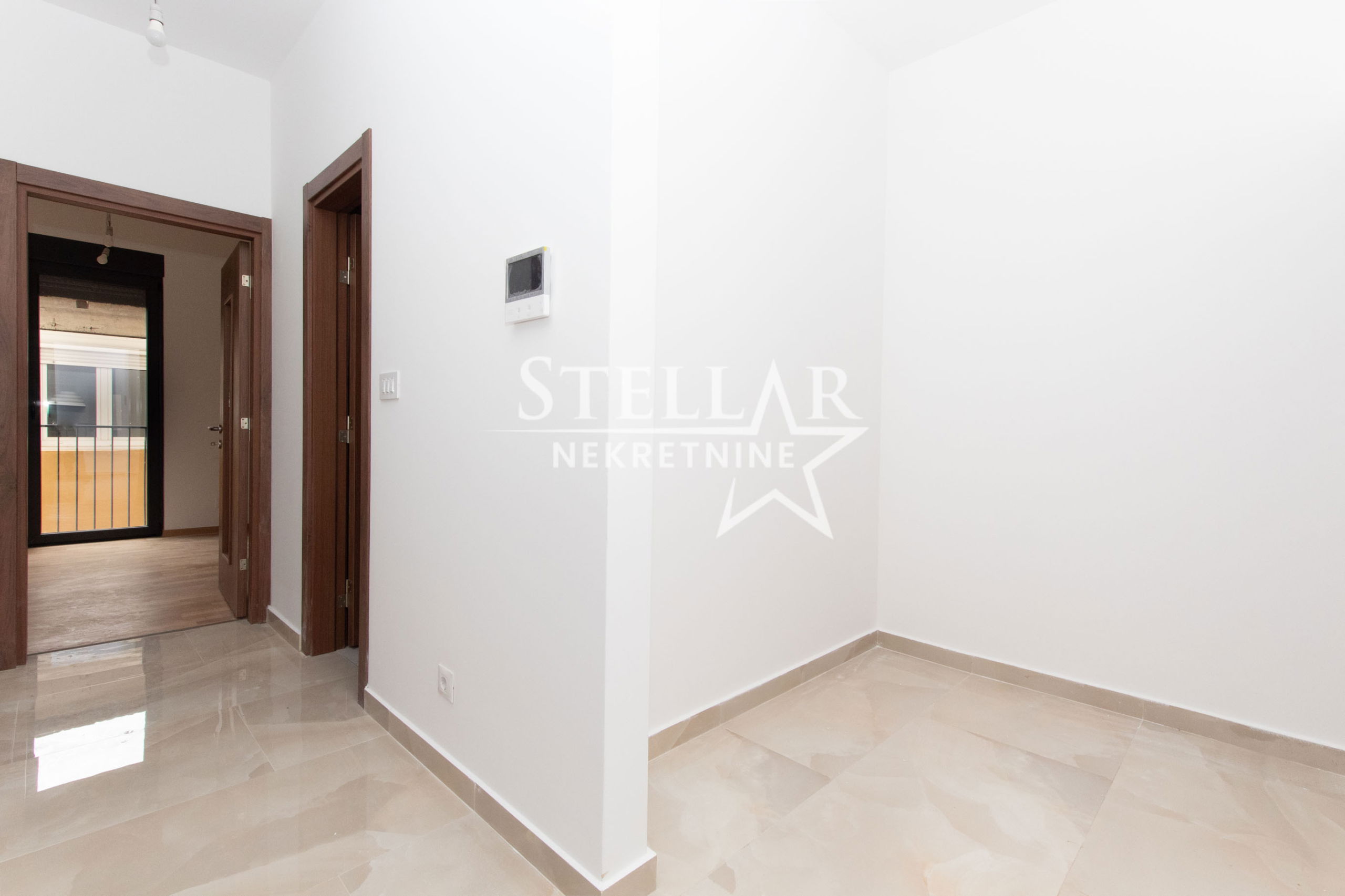 14b0eeca-6b91-4913-82bc-35293570f1e9.jpg