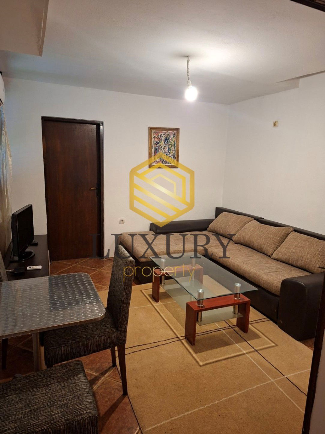 Izdavanje - Stan Podgorica, Blok 9