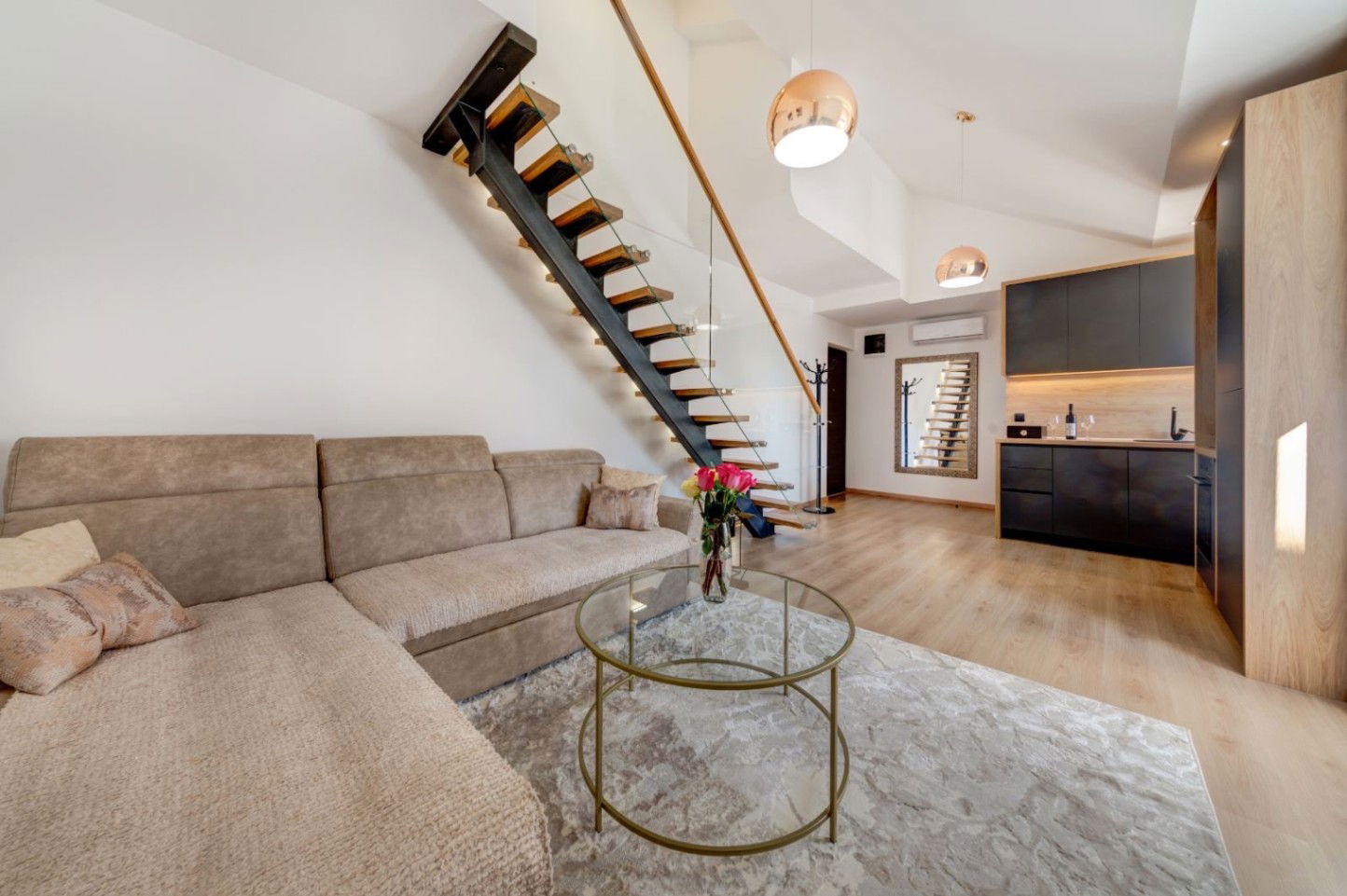 Izdavanje - Stan Podgorica, Pobrežje