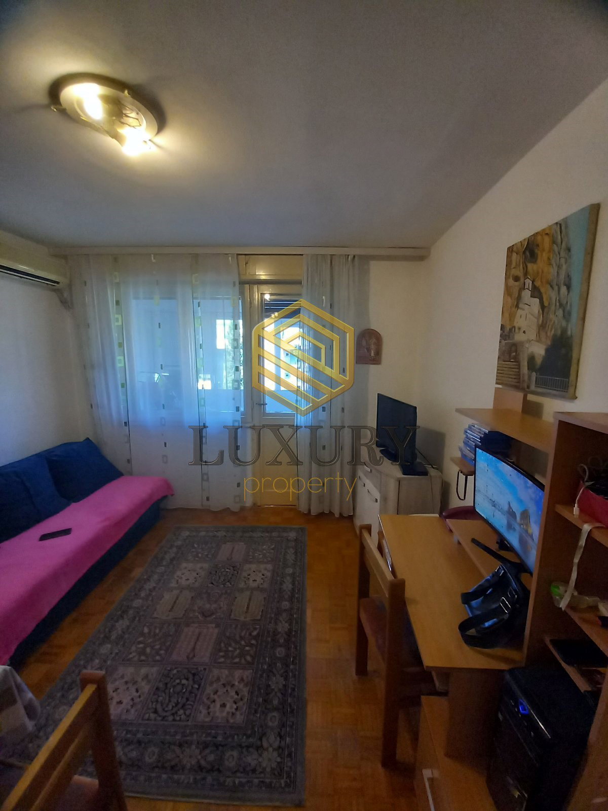 152ab587-8c40-45fc-9da2-06694bf0fd66.jpg