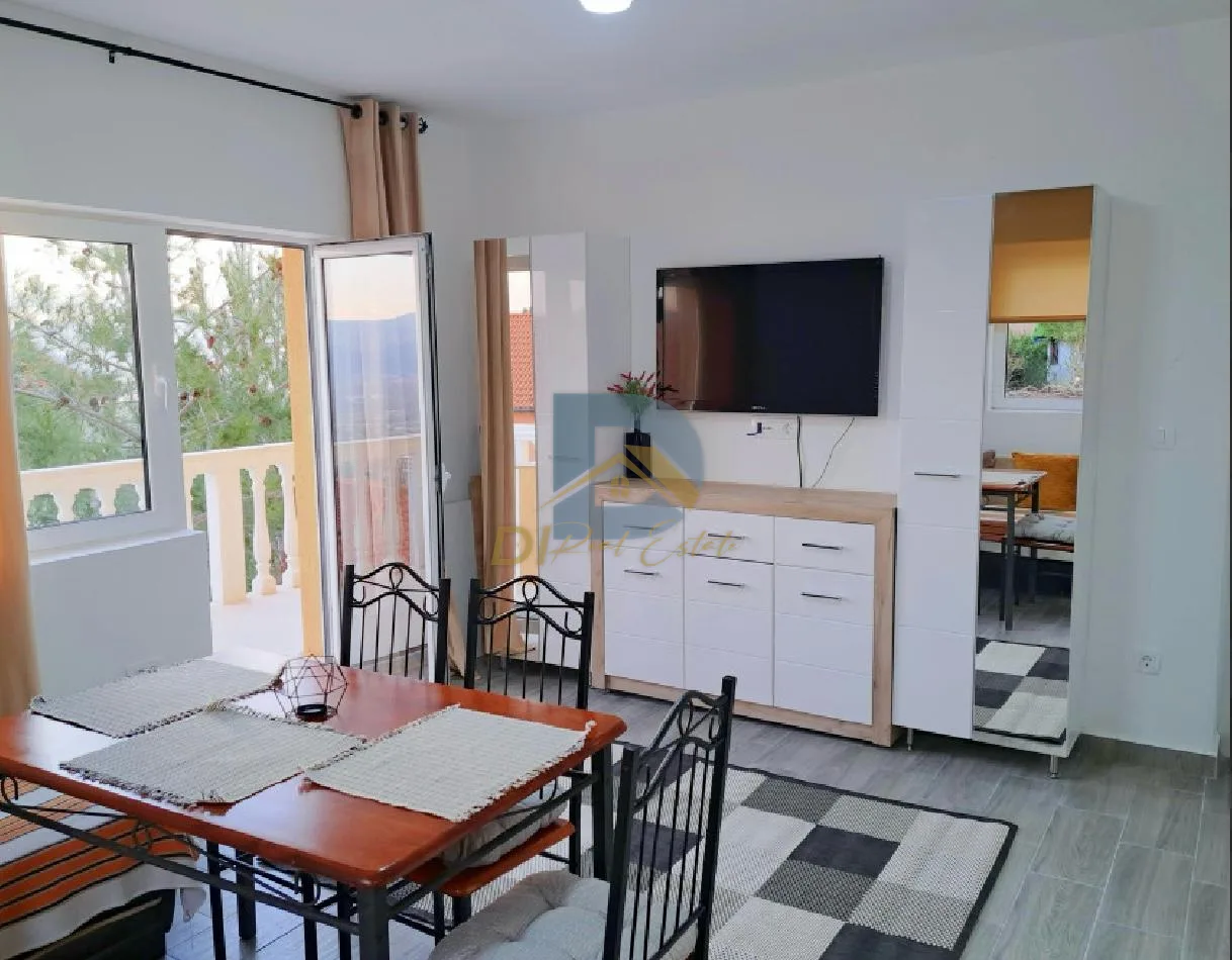 Продаж - Квартира Kotor, Kavač