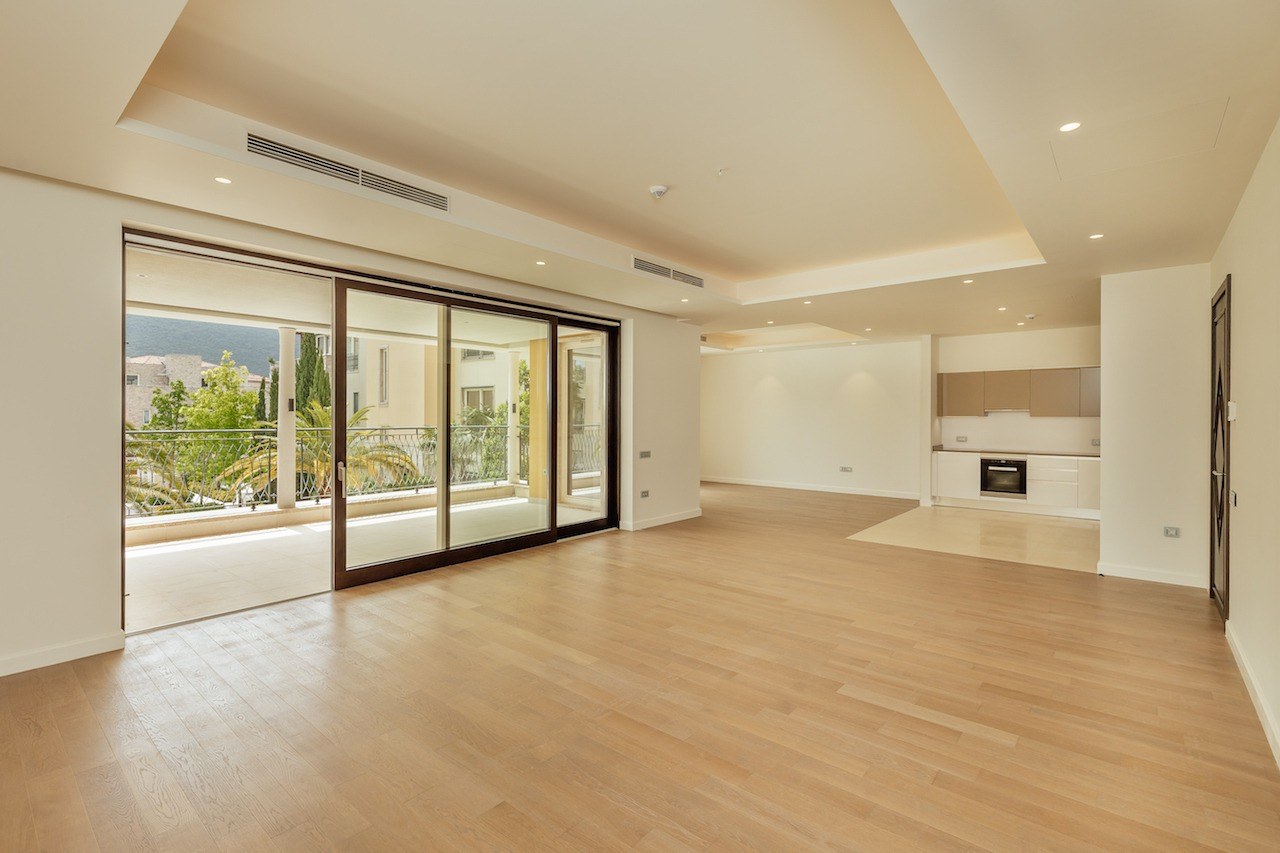 Продаж - Квартира Herceg Novi, Portonovi