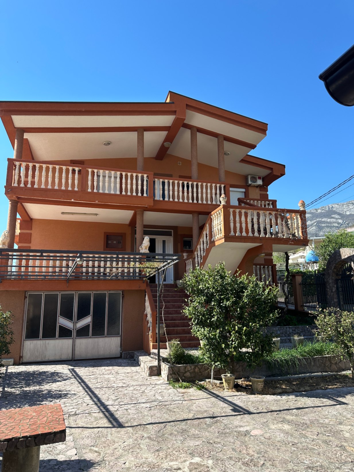 Satılık - Ev Bar, Sutomore
