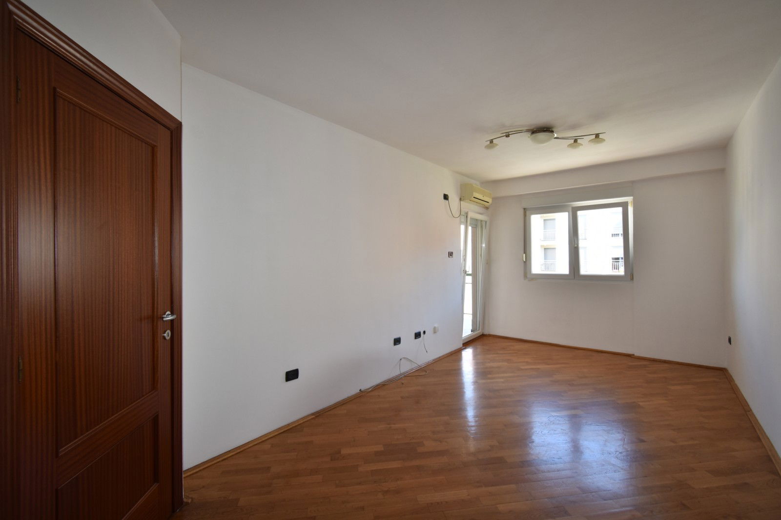 Продаж - Квартира Podgorica, Podgorica