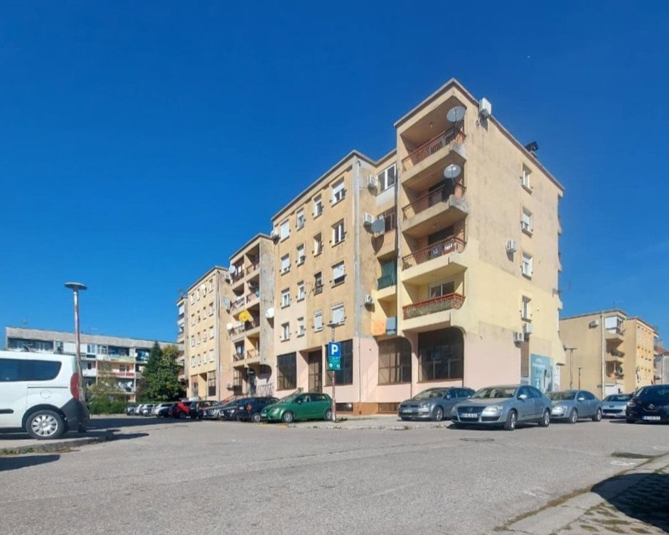 Kiralık - İş yeri Nikšić, Centar