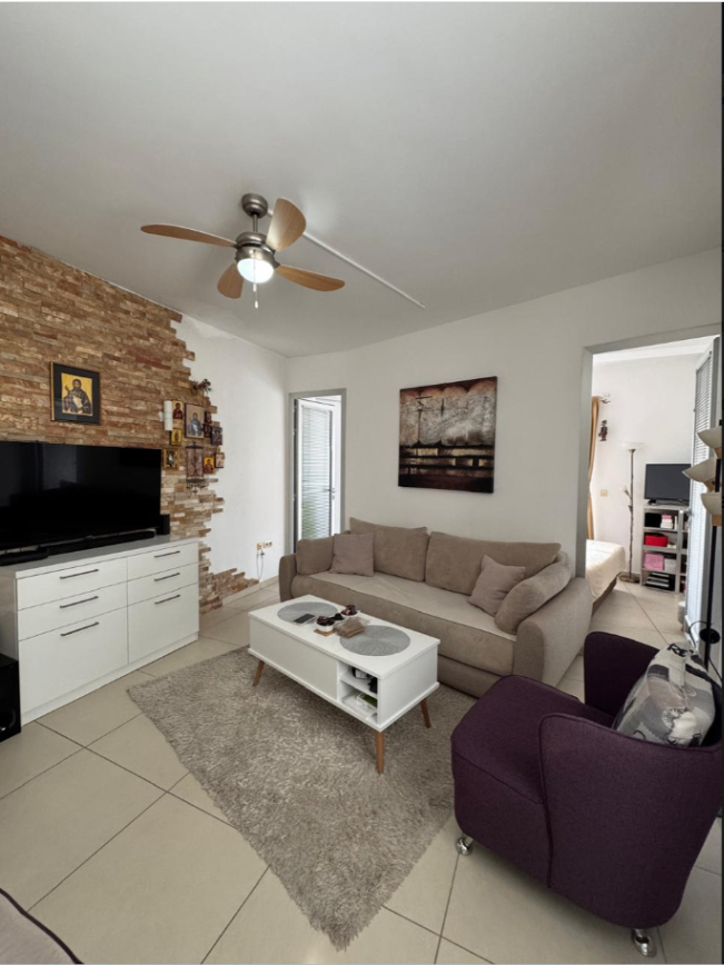 Prodaja - Stan Herceg Novi, Topla