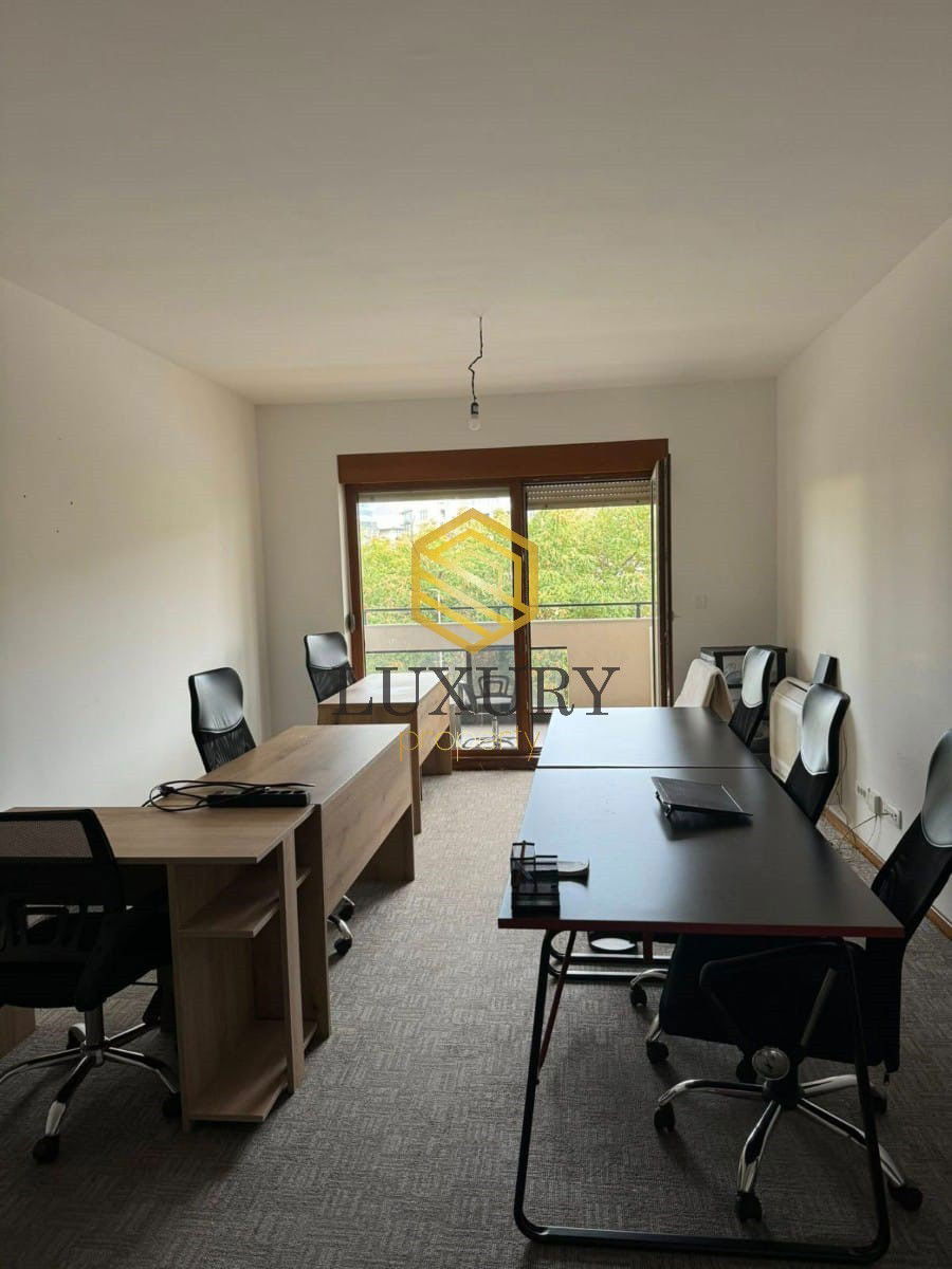 Rent - Office space Podgorica, Master Kvart