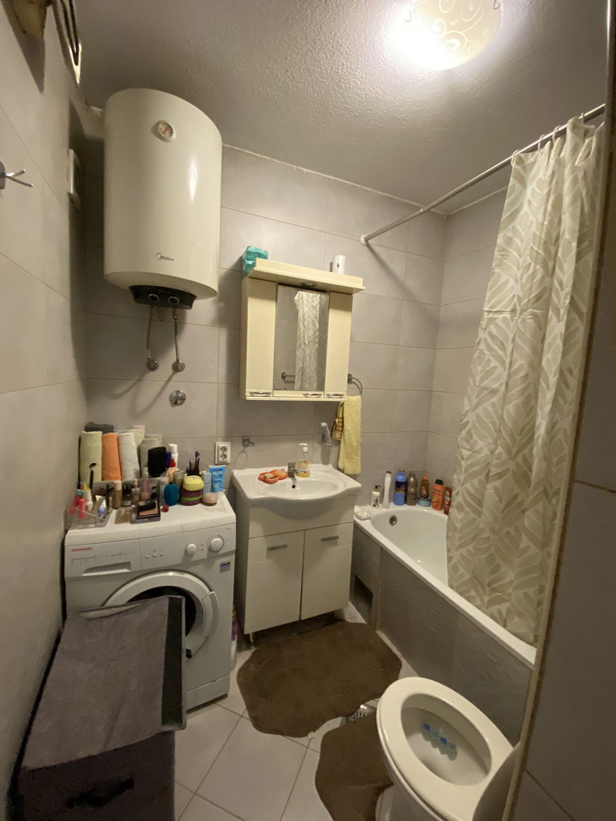 191ad5f9-172d-46d2-81a8-6850beaf8ba9.jpg