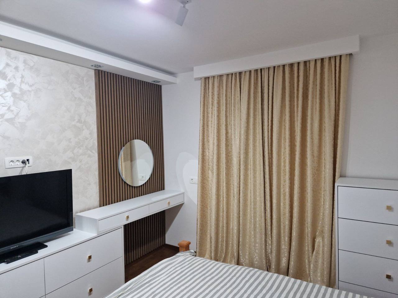 1bb159fe-c43f-41e1-80cd-250ddd4815a3.jpg