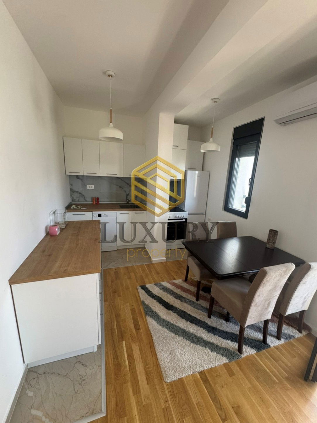 Izdavanje - Stan Podgorica, Stara Varoš