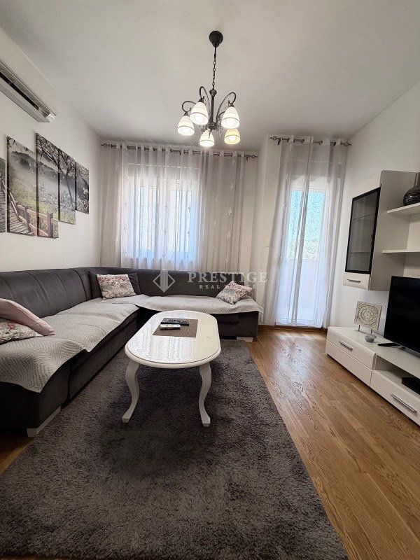 Izdavanje - Stan Podgorica, City Kej