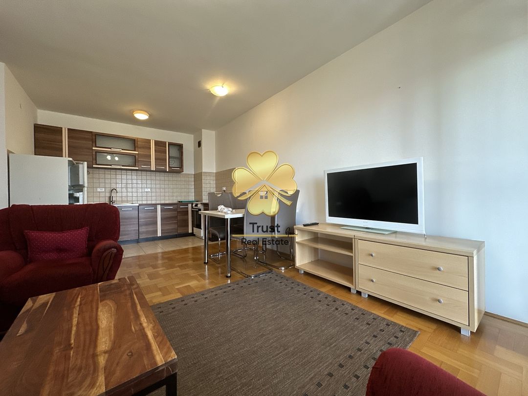 Izdavanje - Stan Podgorica, Stari Aerodrom