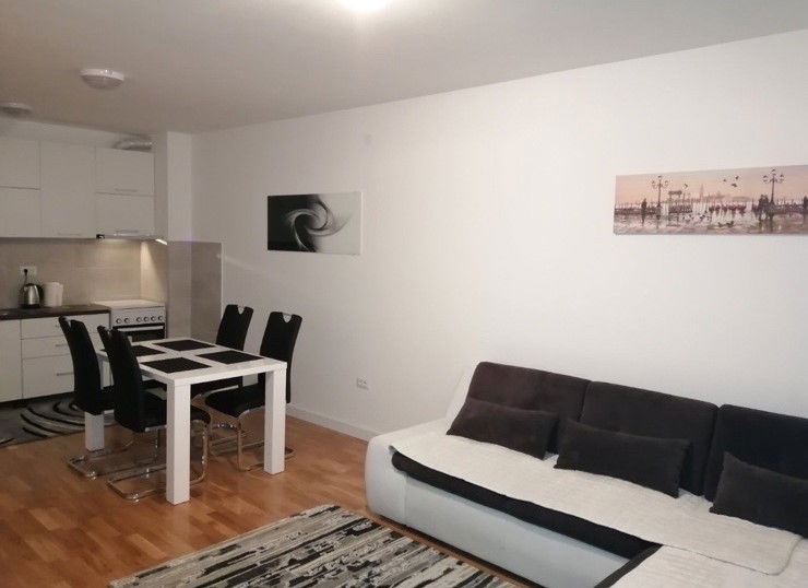 Продаж - Квартира Podgorica, Stari Aerodrom