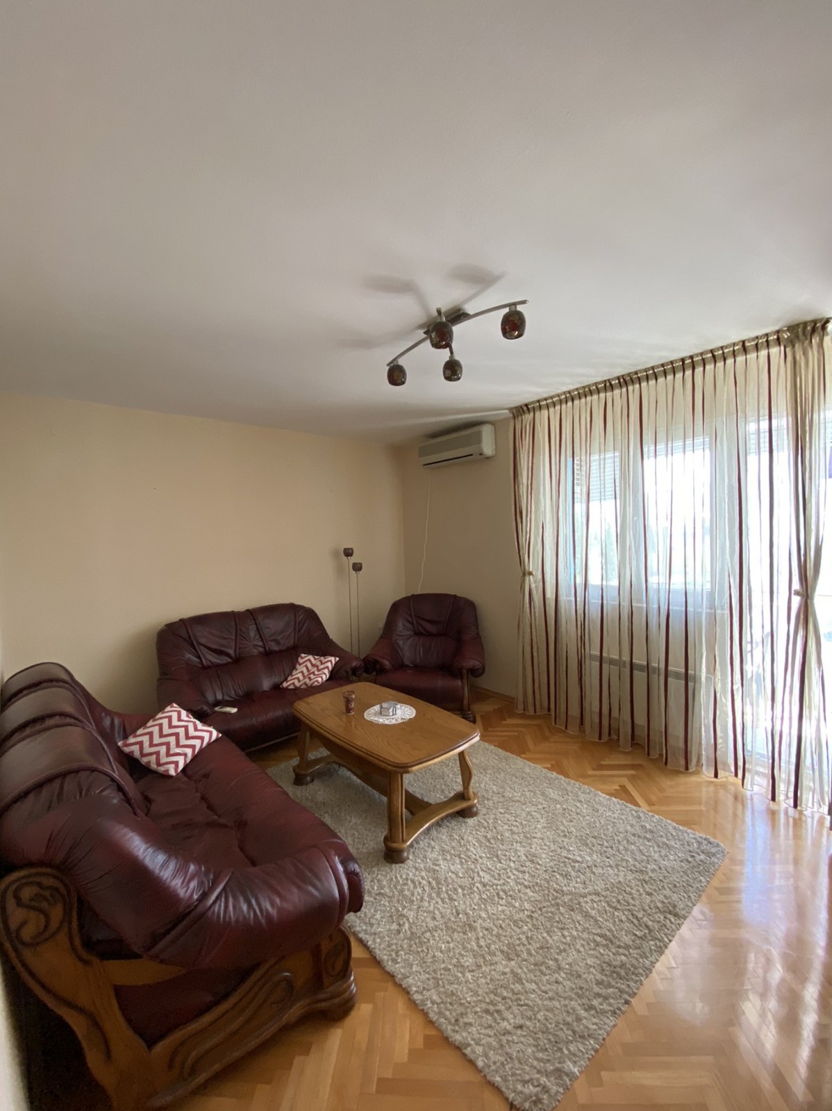 Продаж - Квартира Podgorica, Centar