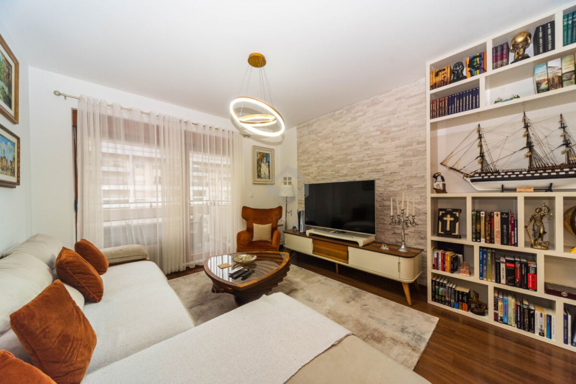 Продаж - Квартира Podgorica, Master Kvart