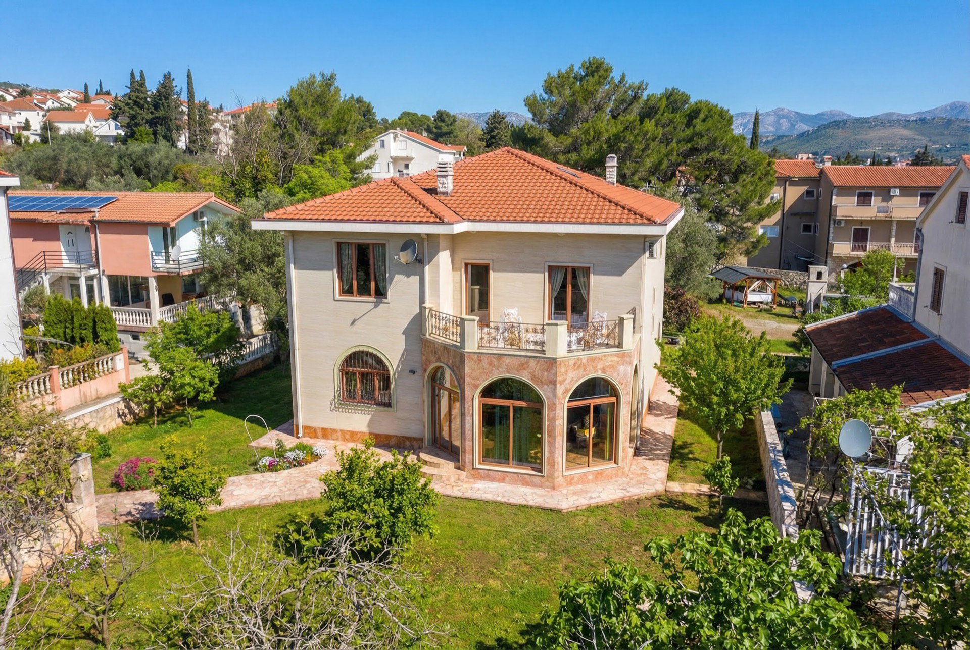 Продажа - Квартира Tivat, Tivat