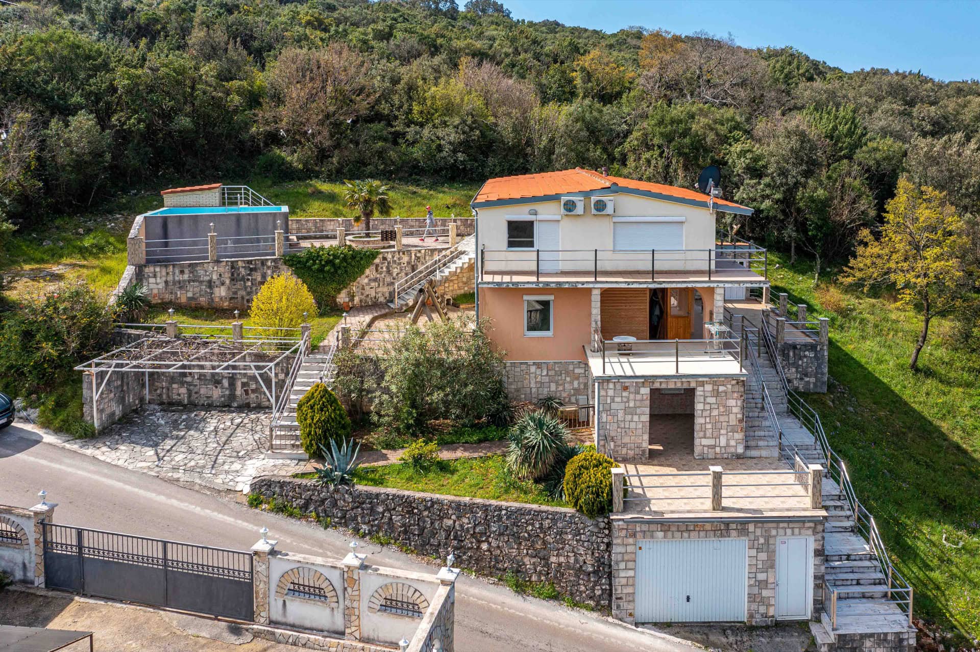 Prodaja - Kuća Bar, Utjeha