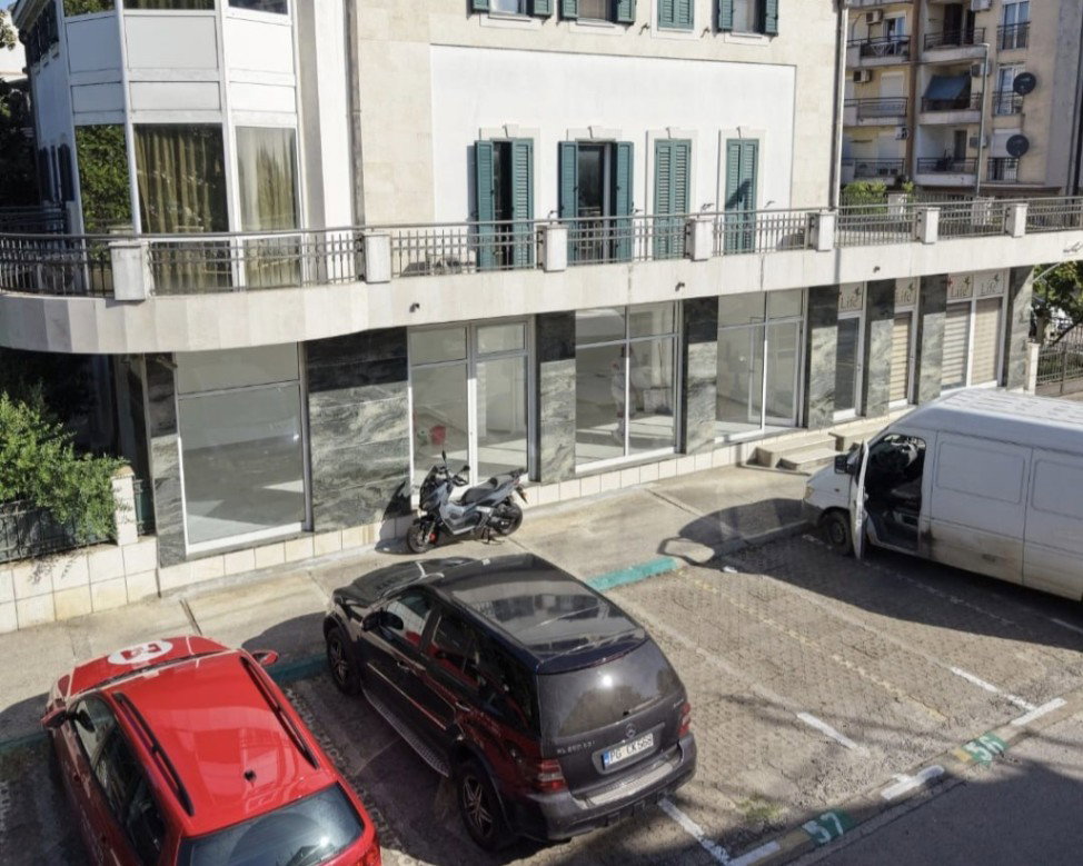Izdavanje - Poslovni prostor Podgorica, Ljubović