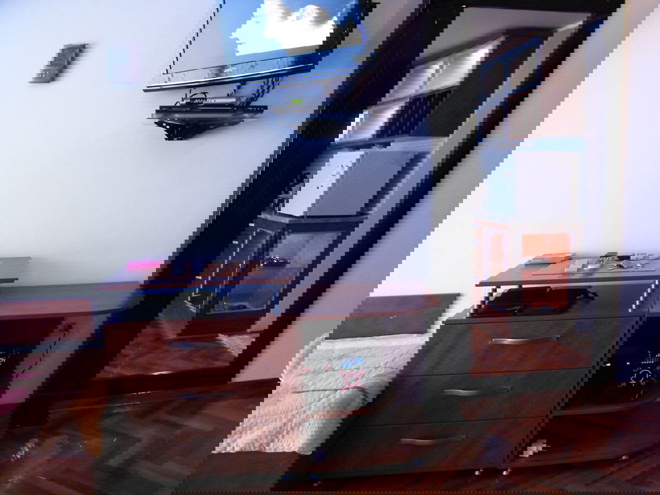 2061b7a3-c089-4661-9e63-d8582e7f3531.jpg