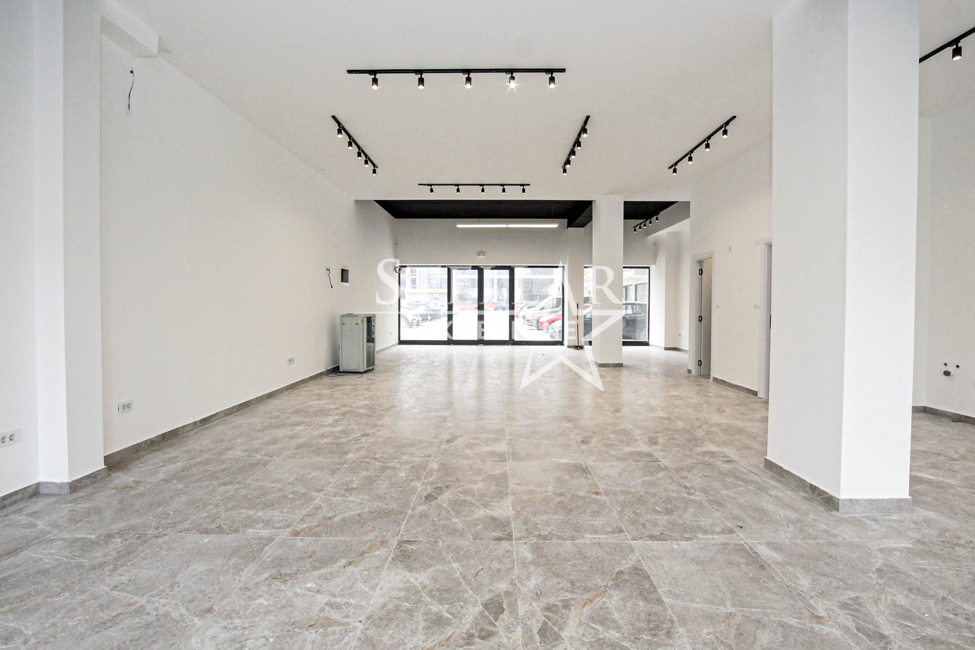 Оренда - Офісне приміщення Podgorica, Pobrežje