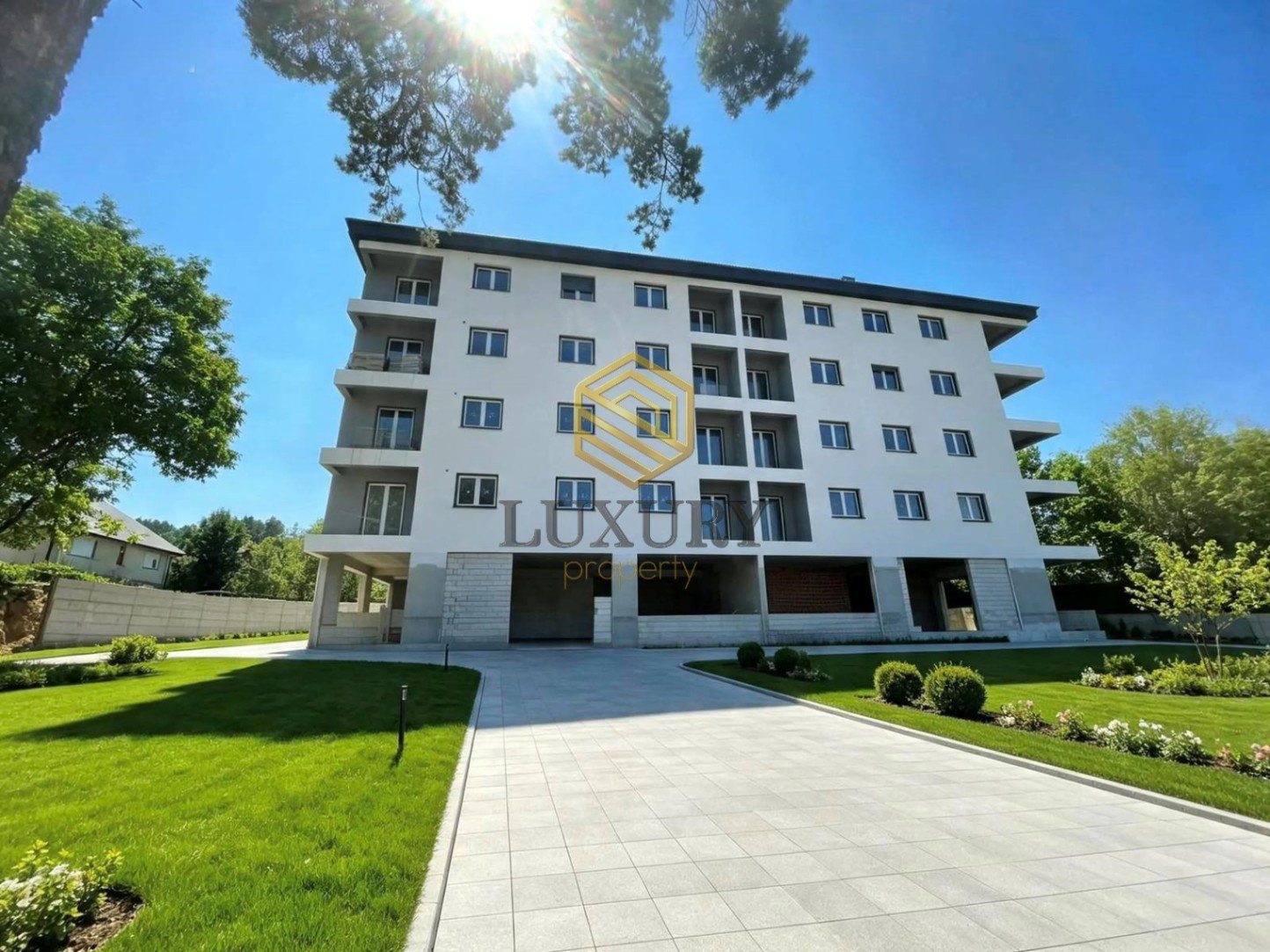 Sale - Apartment Kolašin, Centar
